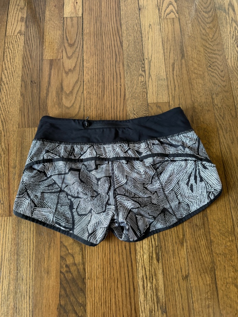 Lululemon Women’s Speed Short In Dottie Tribe White Black /Black Size 6 - Picture 8 of 14